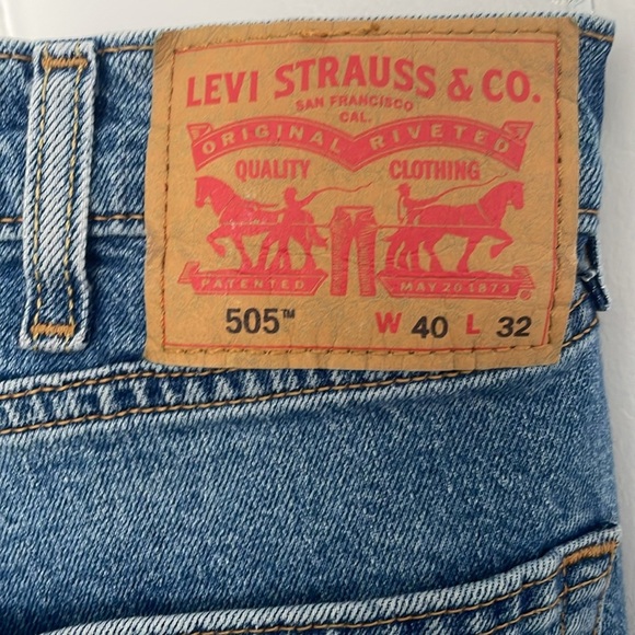 Levi Strauss Blue Denim Jeans size 40 - Picture 5 of 9